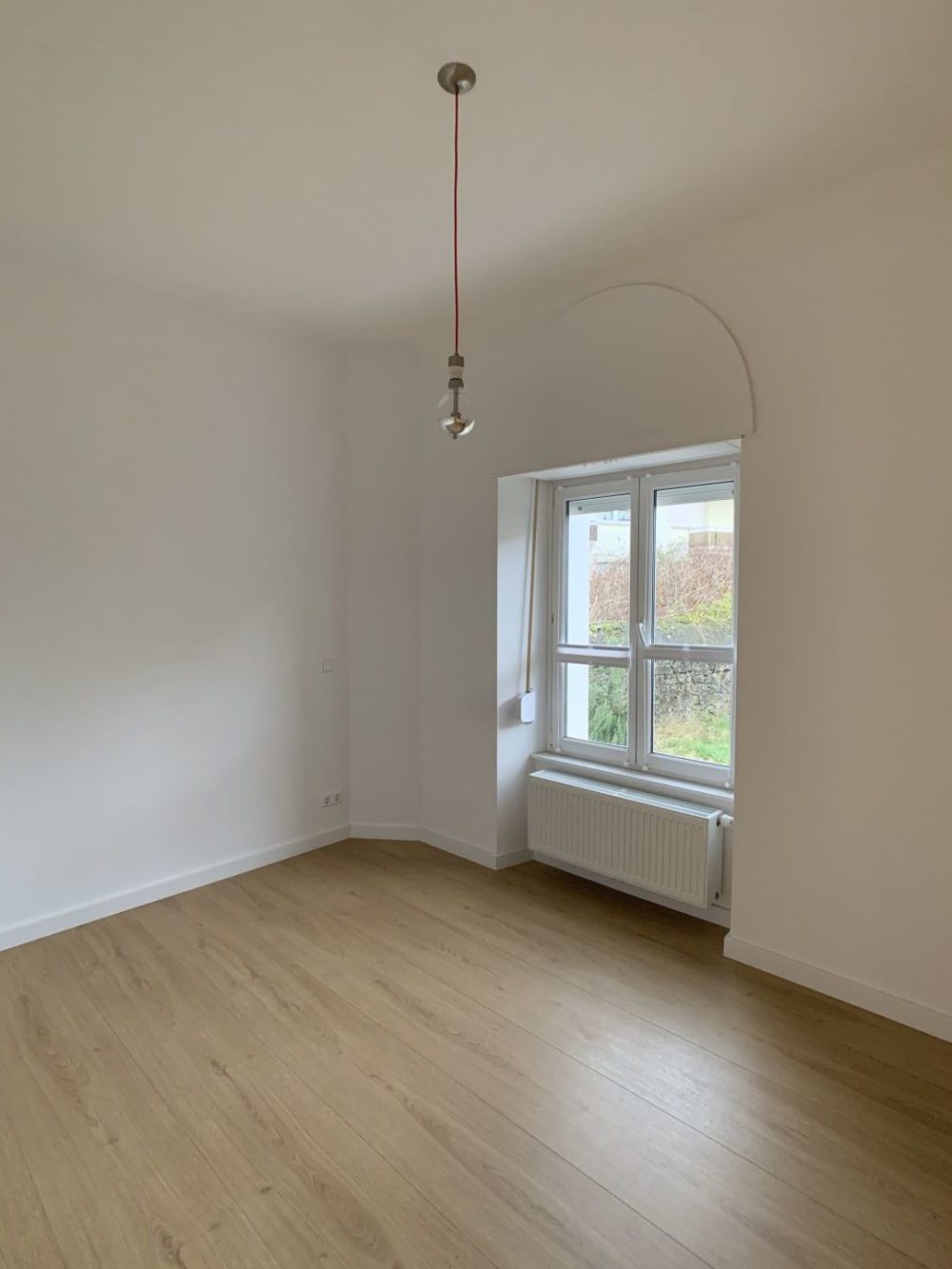 1__654a0f92b6e7f6_47974276-1