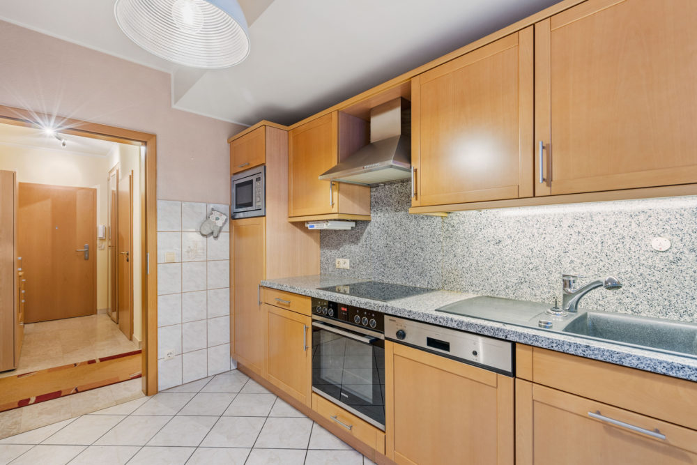 11__6579c31881cba4_32812032-1