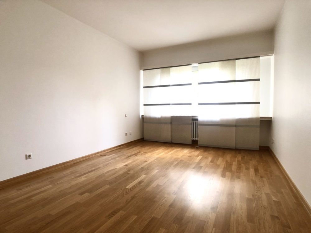 11__65800baff15ff7_51644670-1