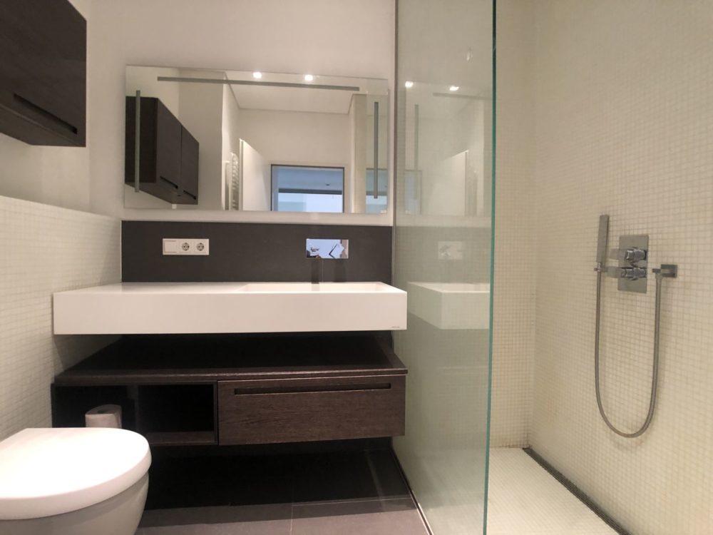 13__65800bb02c2438_19264032-1