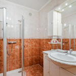 17__6579c35d5bc7b8_70436337-1