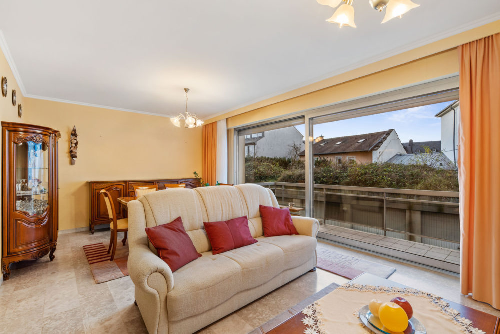 7__6579c2e6f038b9_69578359-1